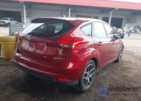 2017 Ford Focus Sel z USA, uszkodzony, nr VIN 1FADP3M2XHL213838